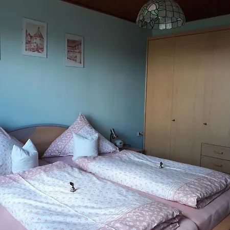 Weydringer Apartment *